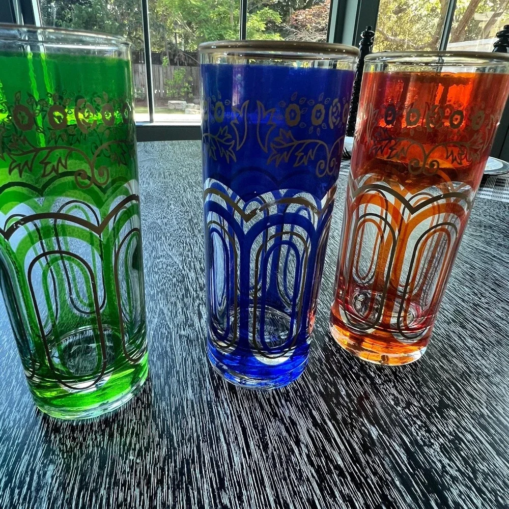 Set of 6 late 20th century glass candleholder vases with moorish Alhambra design